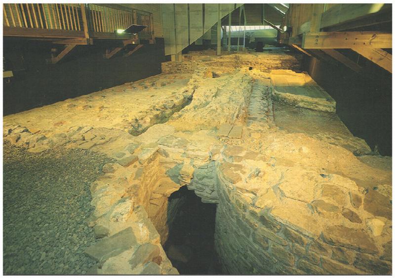 Image for Caerleon Roman Baths and Amphitheatre (Pamphlet and Postcard)